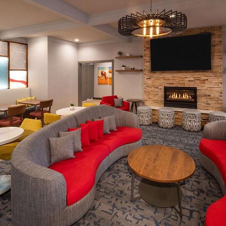 Hampton Inn Pullman Buitenkant foto